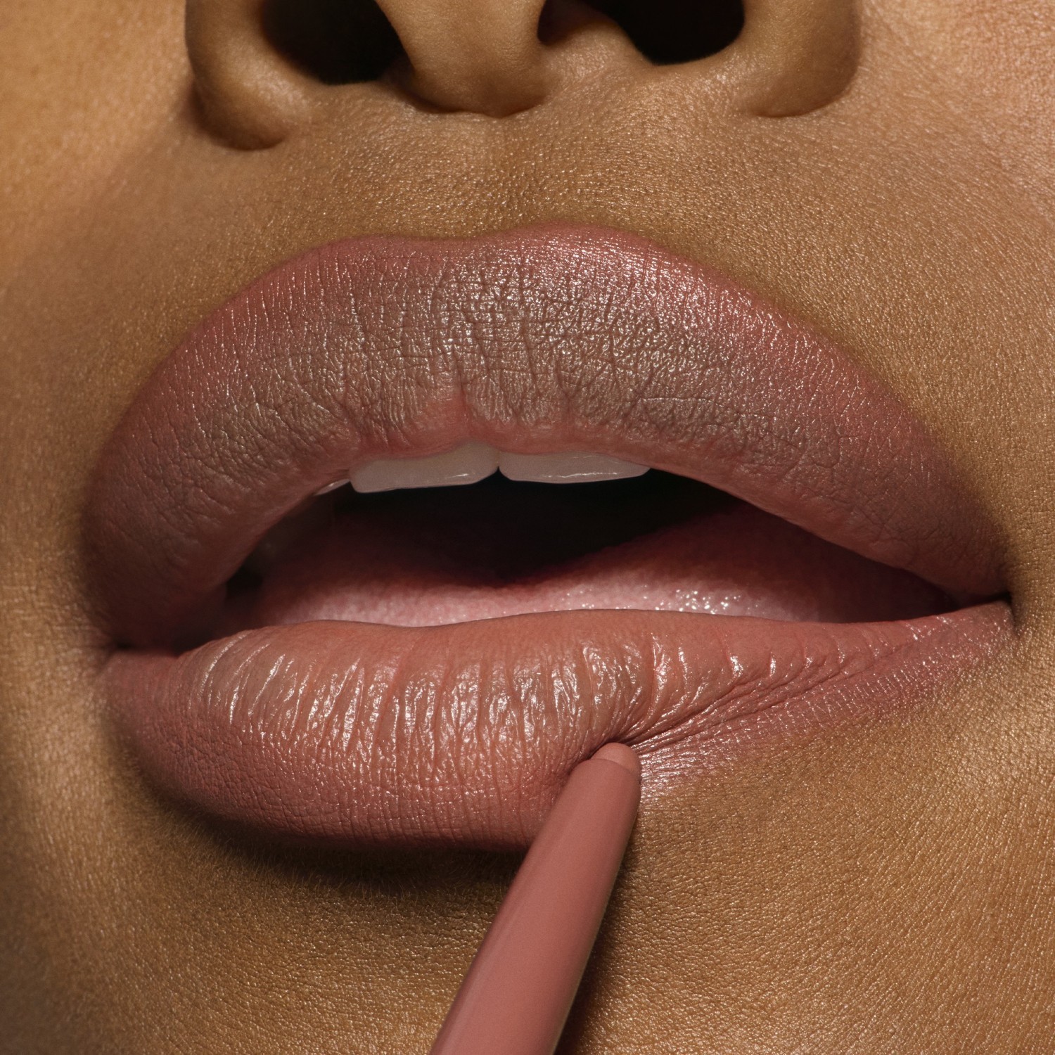 MAC Lipgloss lūpų blizgus akių kontūro pieštukas - 0,25 g