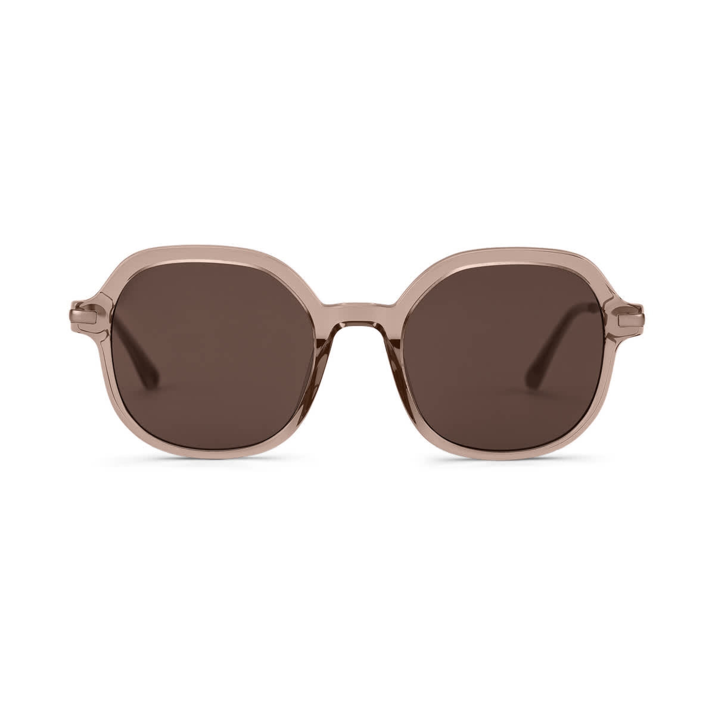Brun noisette transparent de Tallinn