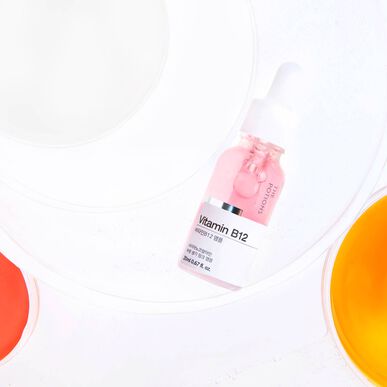 Serum proti staranju in oblikovanju kože z vitaminom B12 v ampuli The Potions 20 ml 20 ml