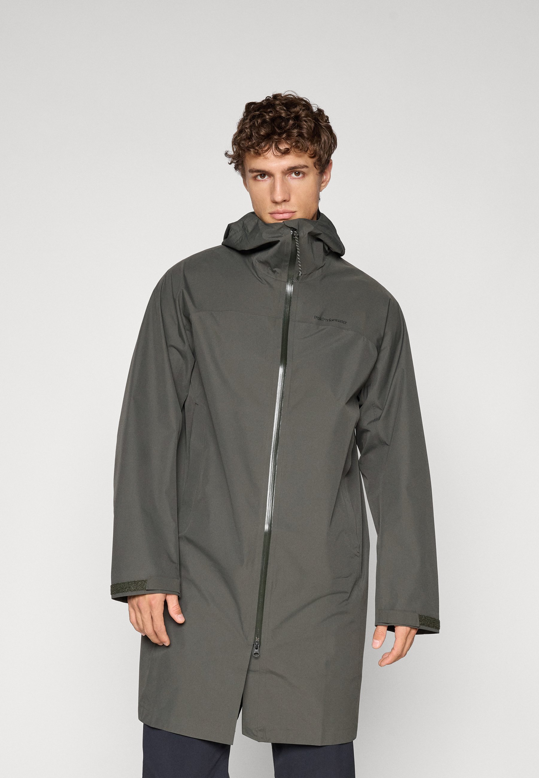 Parka Peak Performance TREELINE - Veste imperméable - Olive extrême