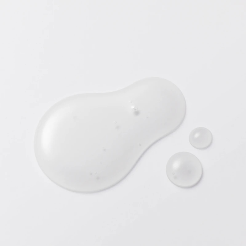 „Some By Mi Cica Peptide Derma Scalp Shampoo“ stiprinamasis šampūnas nuo plaukų slinkimo su raminamuoju poveikiu.