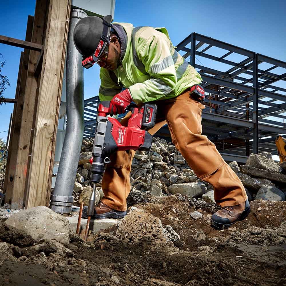 MILWAUKEE 18V FUEL 44mm bürstenloser SDS Max Hammer mit einem Schlüssel und Schutzhaube M18FHM-0