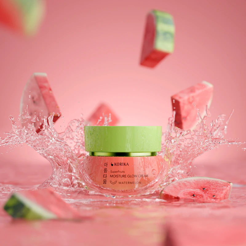 Conjunto de presente KORIKA SuperFruits Hydrating Glow com 3 peças para hidratação intensa.