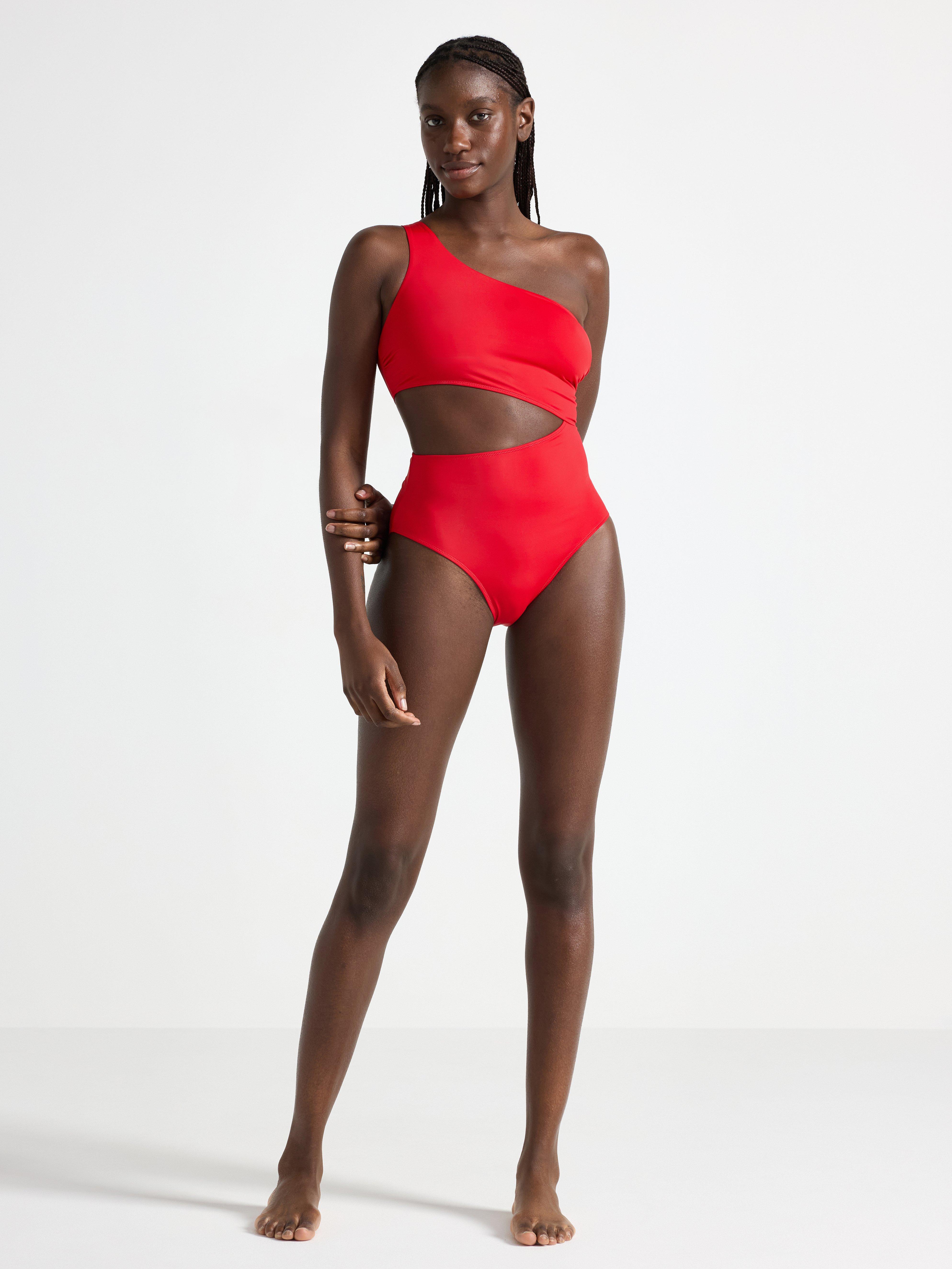 Traje de baño de un solo hombro rojo