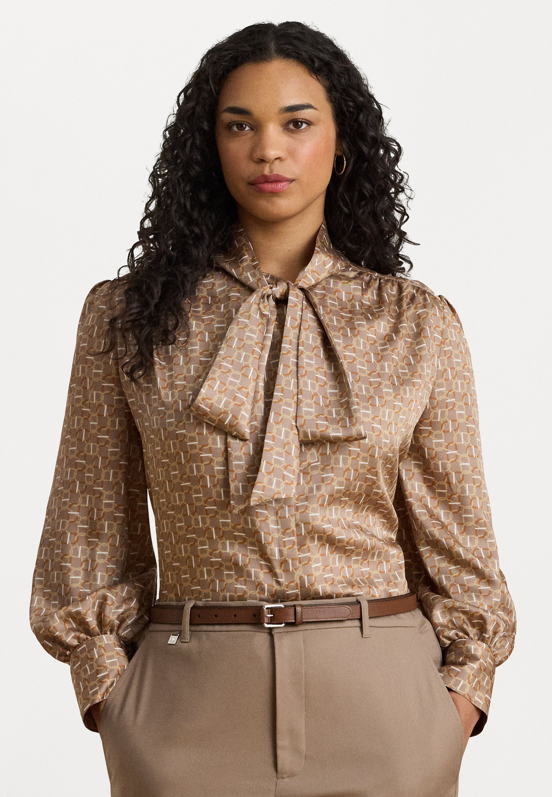 Chemisier Lauren Ralph Lauren Femme en sergé à imprimé géométrique et col lavallière - Chemisier boutonné - taupe/multicolore