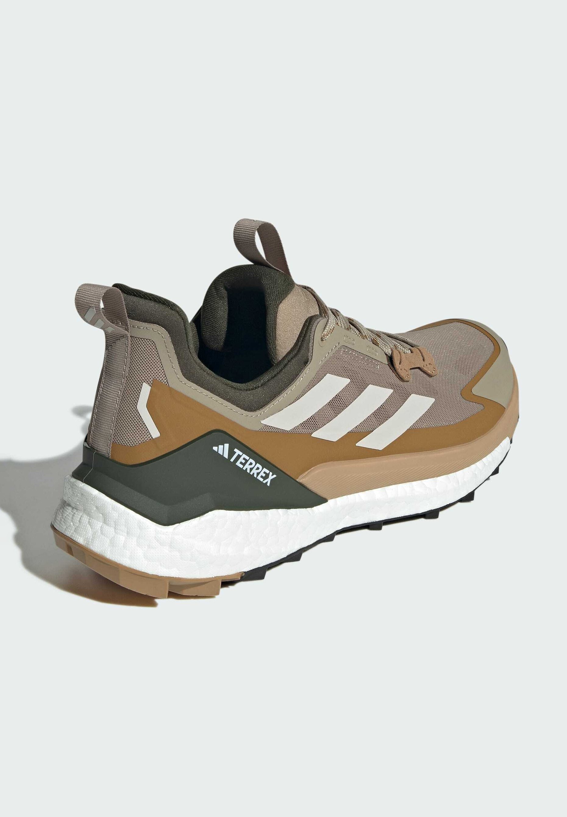 Adidas Terrex FREE LOW - Scarpe da trekking - bianco cargo beige bronzo strati