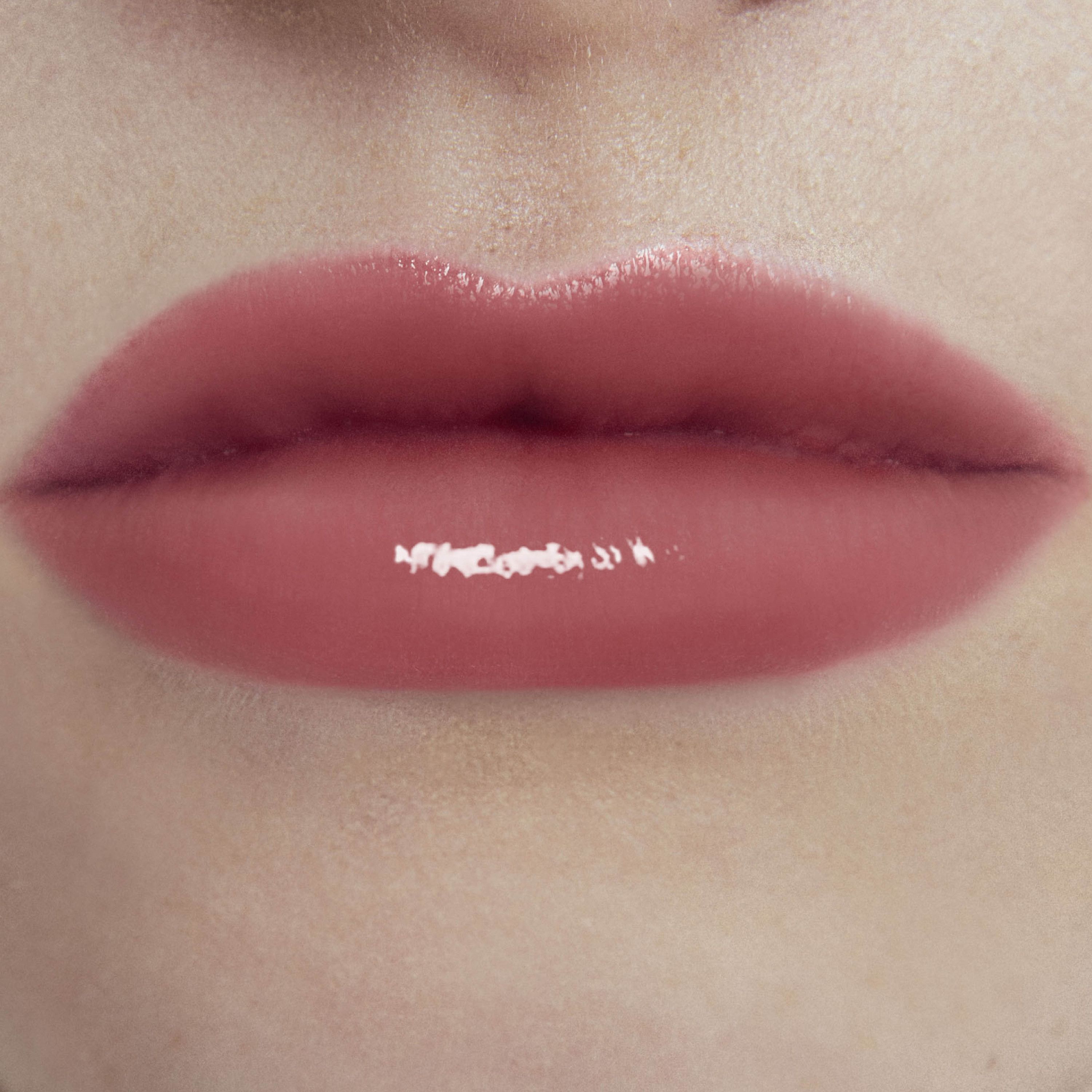 Loveshine Candy Glow balzam za usne Luksuzni balzami za usne i njega
