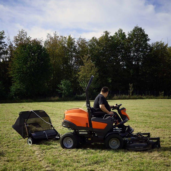 Wiltec Sweeper – 1725 x 1035 x 585 mm – 96 cm wide – 340 L capacity – with rubber wheels – Sweeper