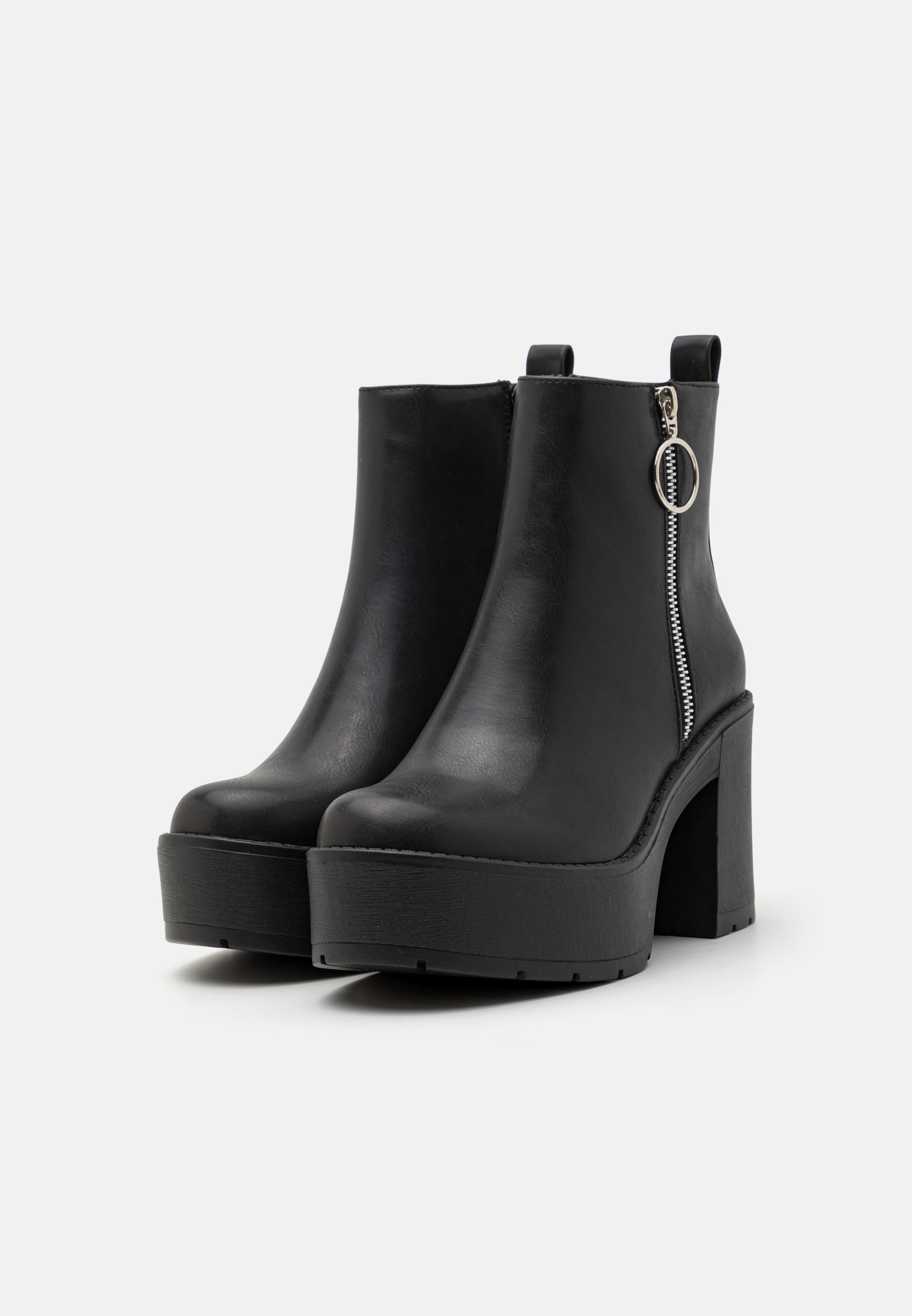 Even&Odd Plateau-Ankle-Boots mit weiter Passform – schwarz