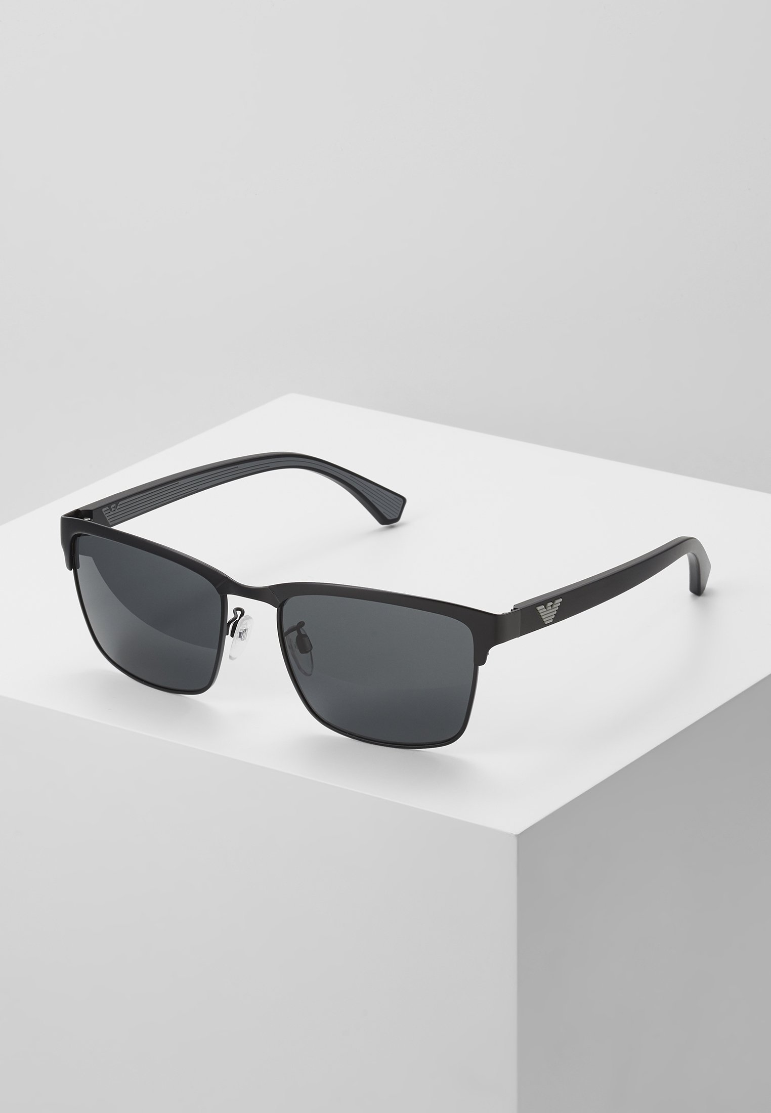 Óculos de sol Emporio Armani - preto fosco