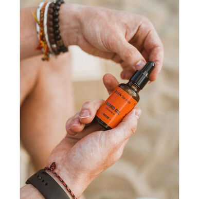 ZEW za moške revitalizirajoče olje za brado 30 ml