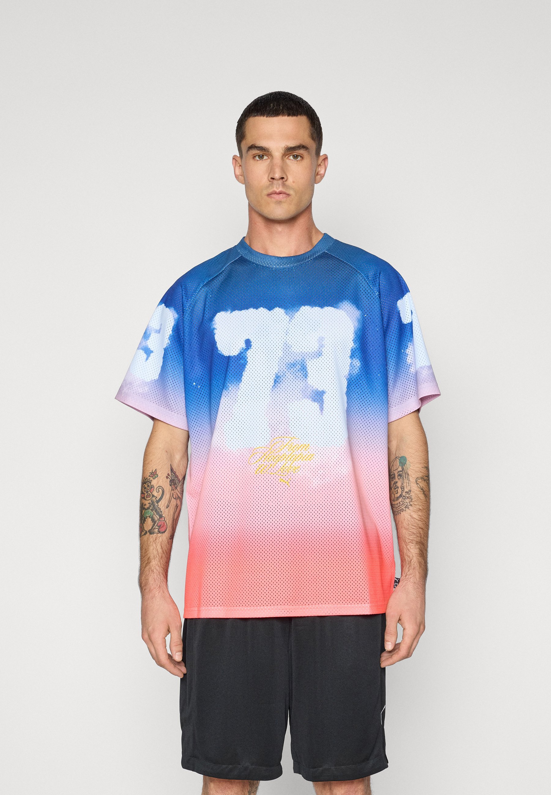 T-shirt imprimé Puma HOOPTOPIA SUNSET HOOPS - bleu persan