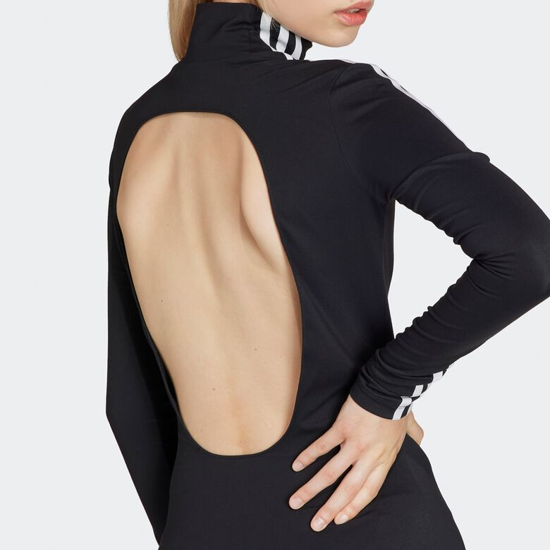 Eng anliegendes Kleid von Adilenium