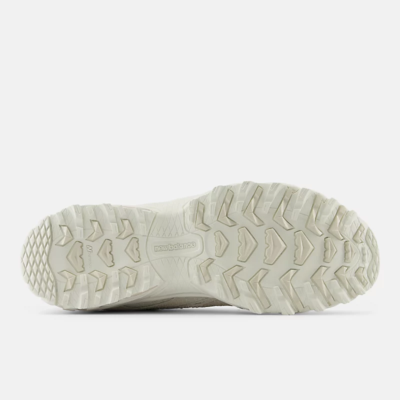 New Balance 610v1 Men's Shoe - Moonbeam with Linen and Stoneware
