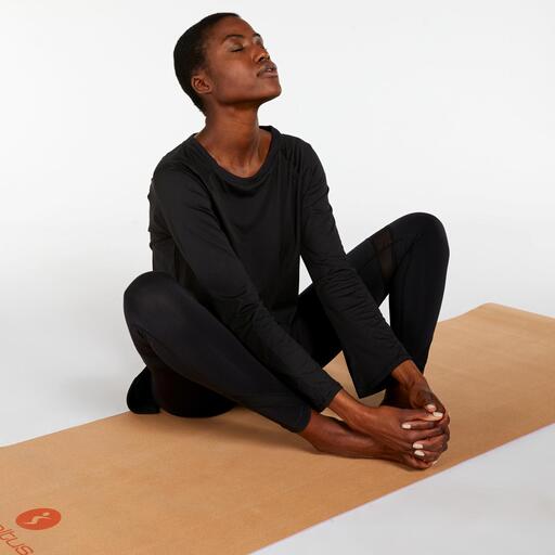  Puma Studio Yogini