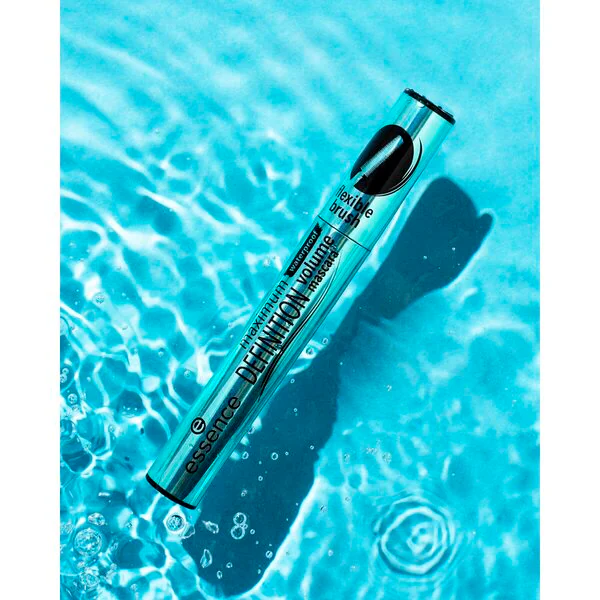 Essence Maximum Definition Waterproof Volume Mascara<br>8ml