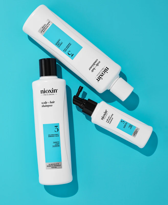 shampoo Nioxin System 3 Scalp + Hair é um shampoo de limpeza para cabelos finos e com coloração.