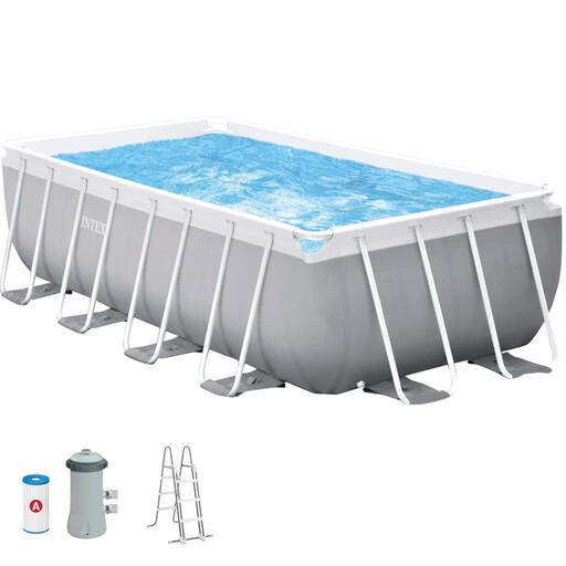 Piscina retangular Intex Prism Frame para instalação acima do solo com bomba de filtro.