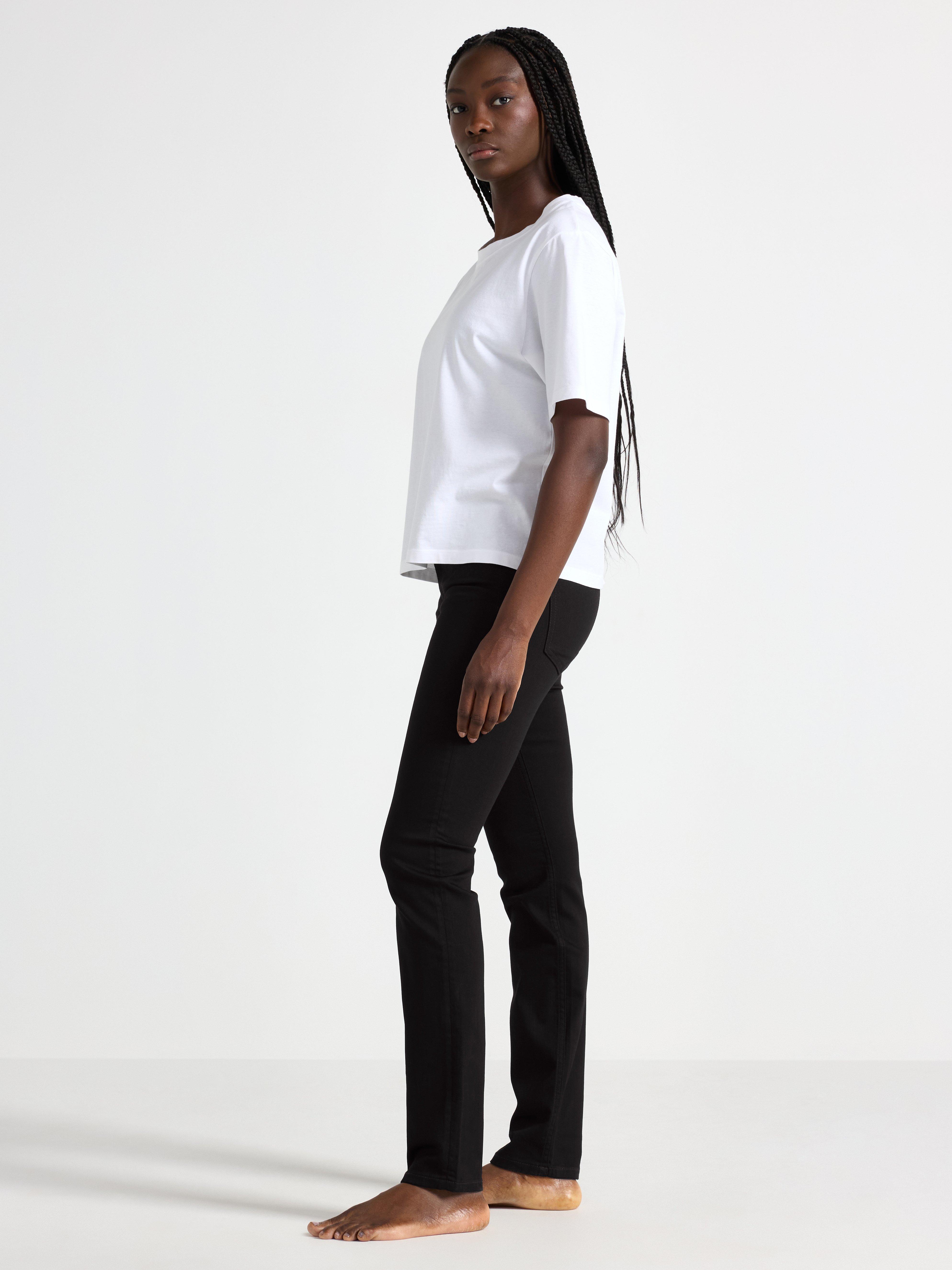 Calça jeans SLIM Ellen de cintura média com elastano, preta.