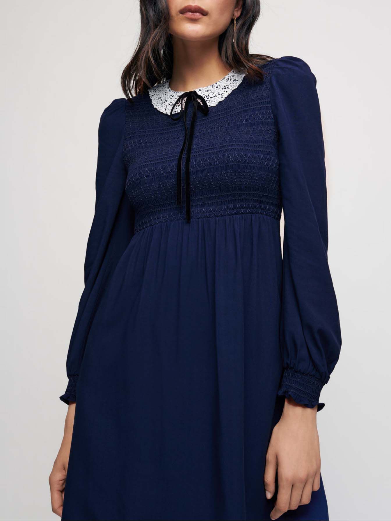 Geplooide jurk met guipure kraag - Marineblauw
