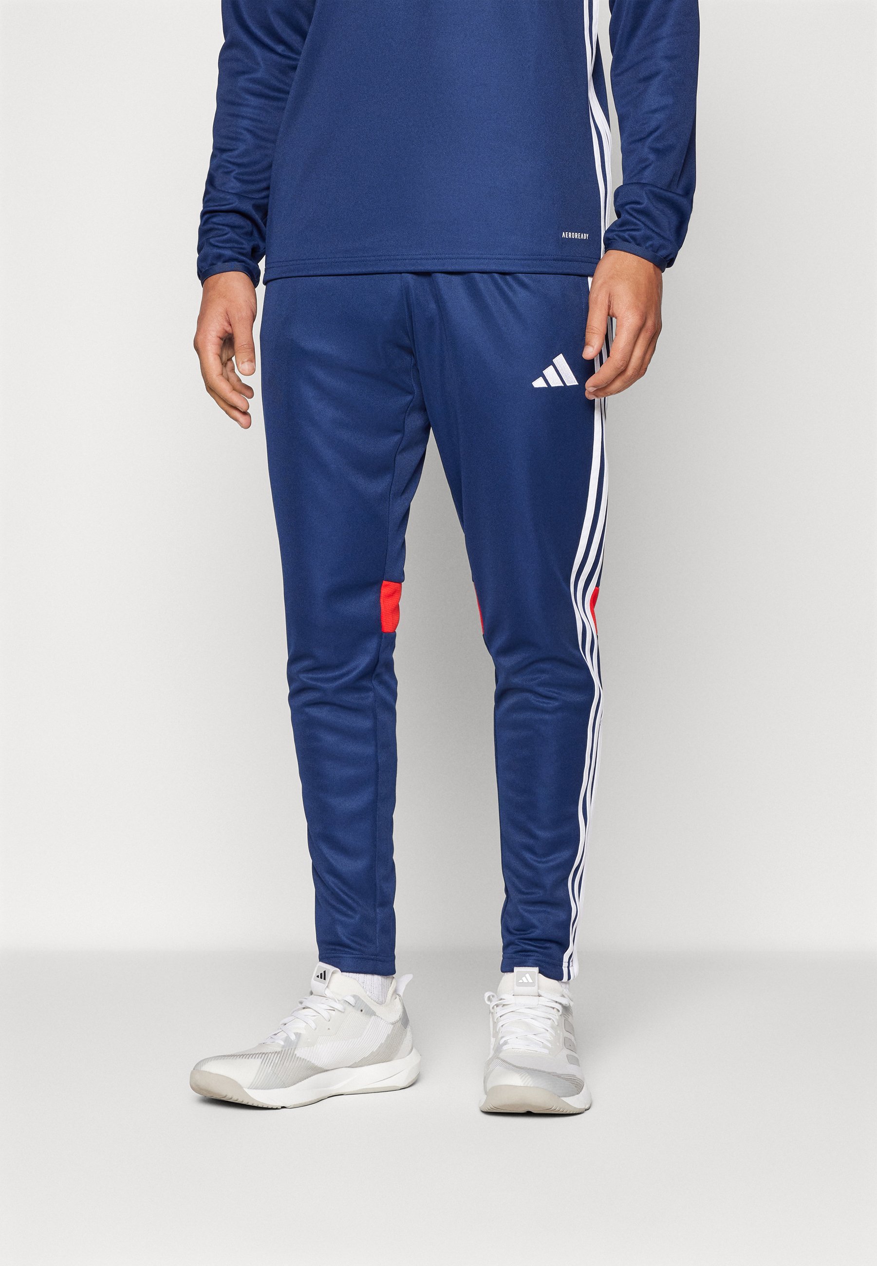 adidas Performance TIRO 25 ESSENTIALS - Trainingsbroek - team marineblauw/rood