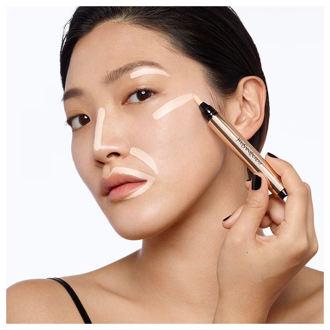 Krycie pero Yves Saint Laurent Musthaves Touche Éclat - 2,5 ml