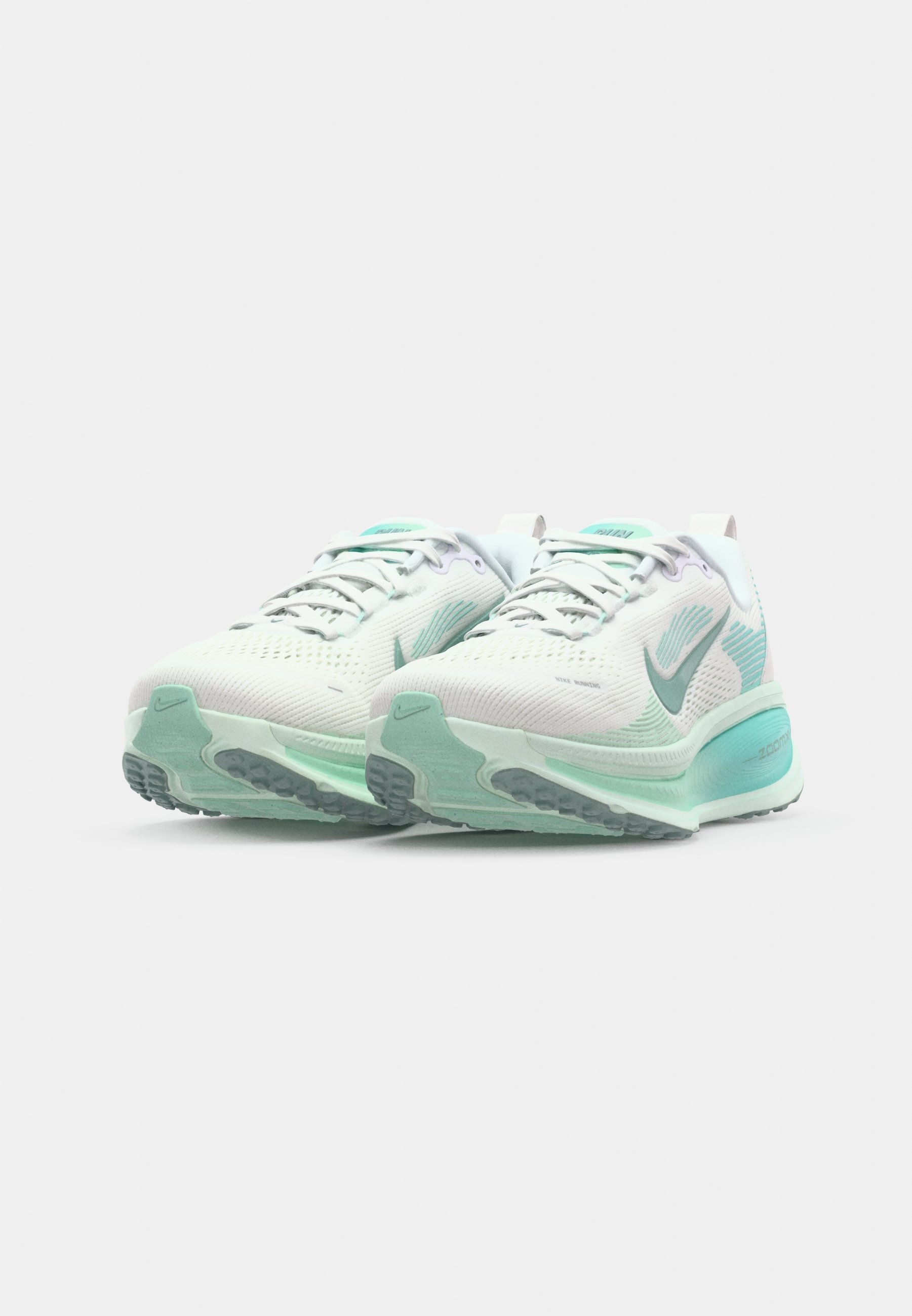 Nike Performance VOMERO 18 - Scarpe da corsa su strada - bianco/cannone/turchese sbiancato/schiuma menta/verde tenue