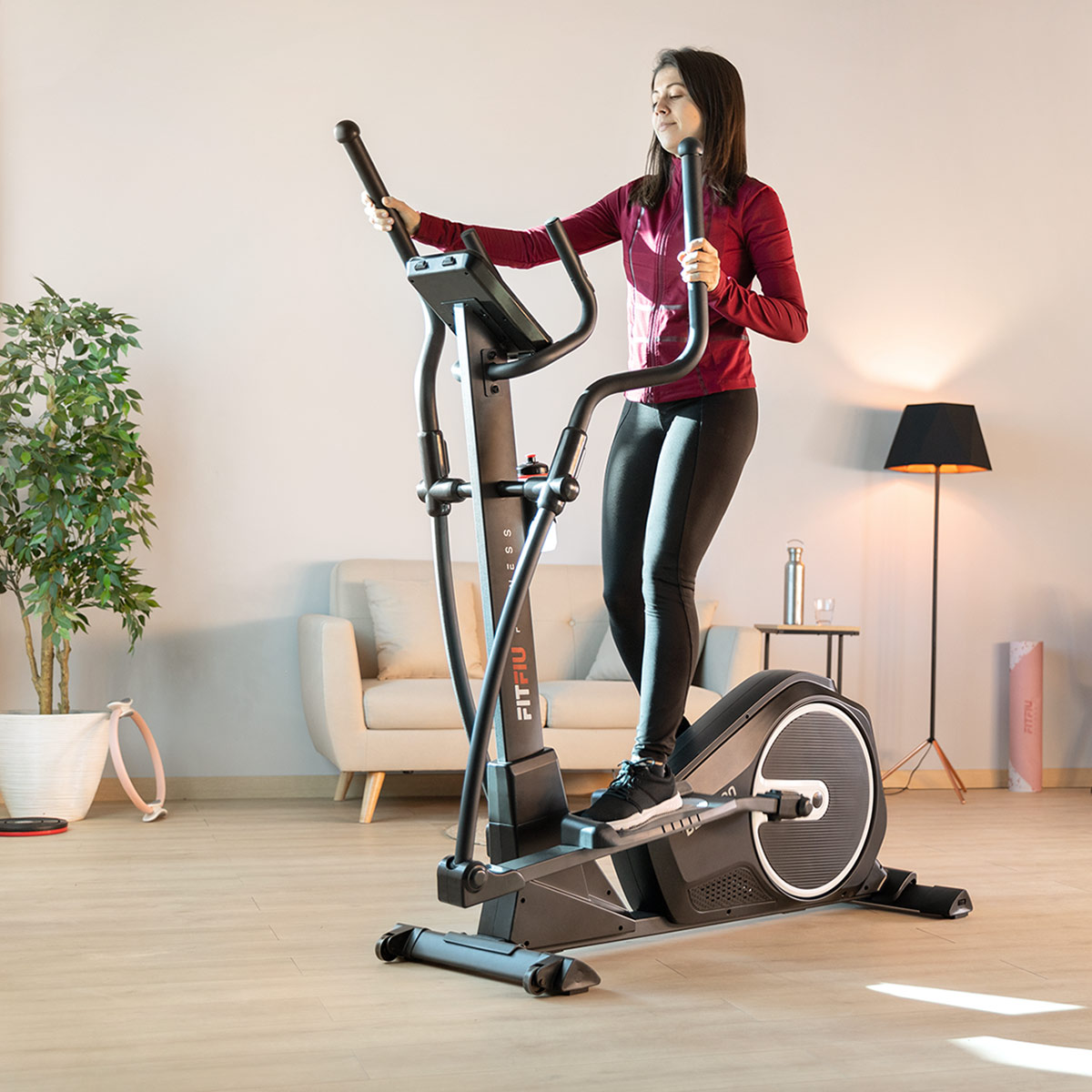 Fitfiu elliptisk træner med 6 kg svinghjul, app-tilslutning og pulsmåler