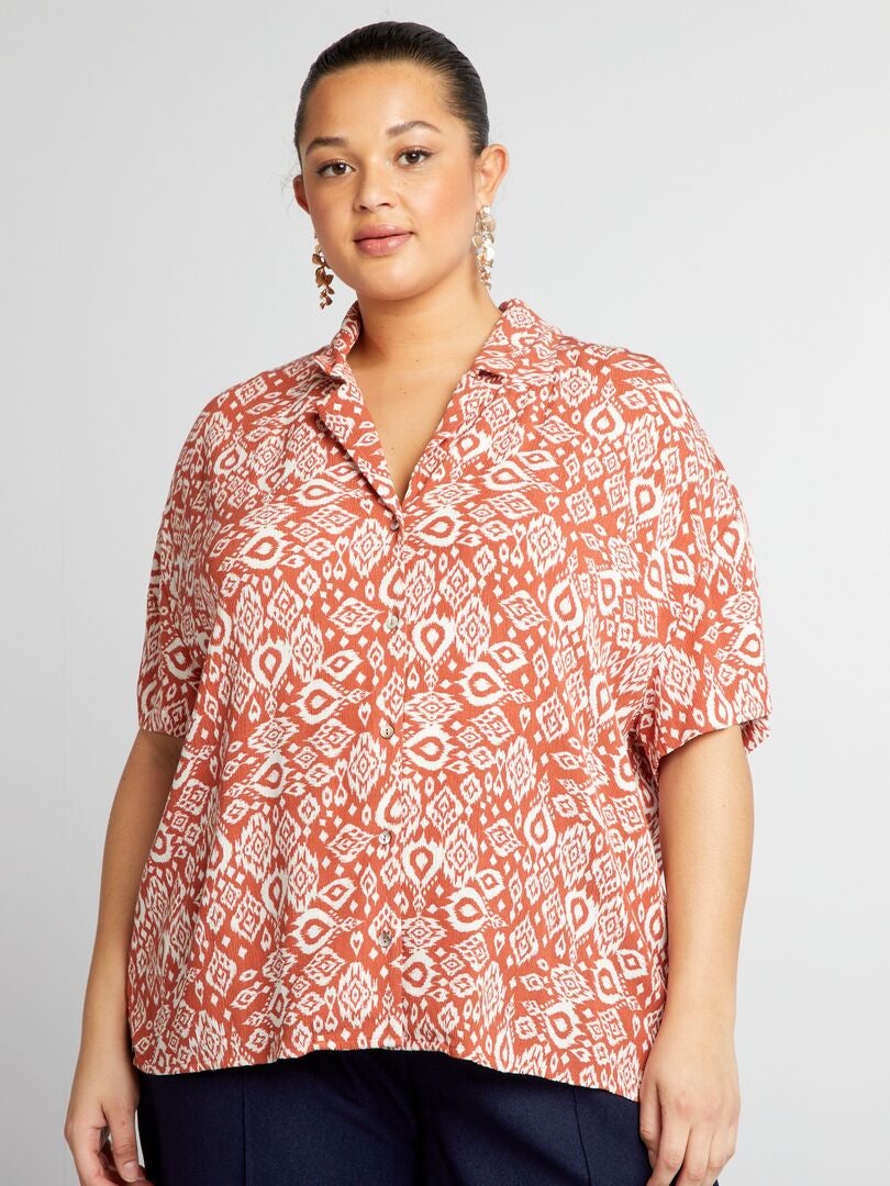 Vestido camisero estampado - MARRÓN