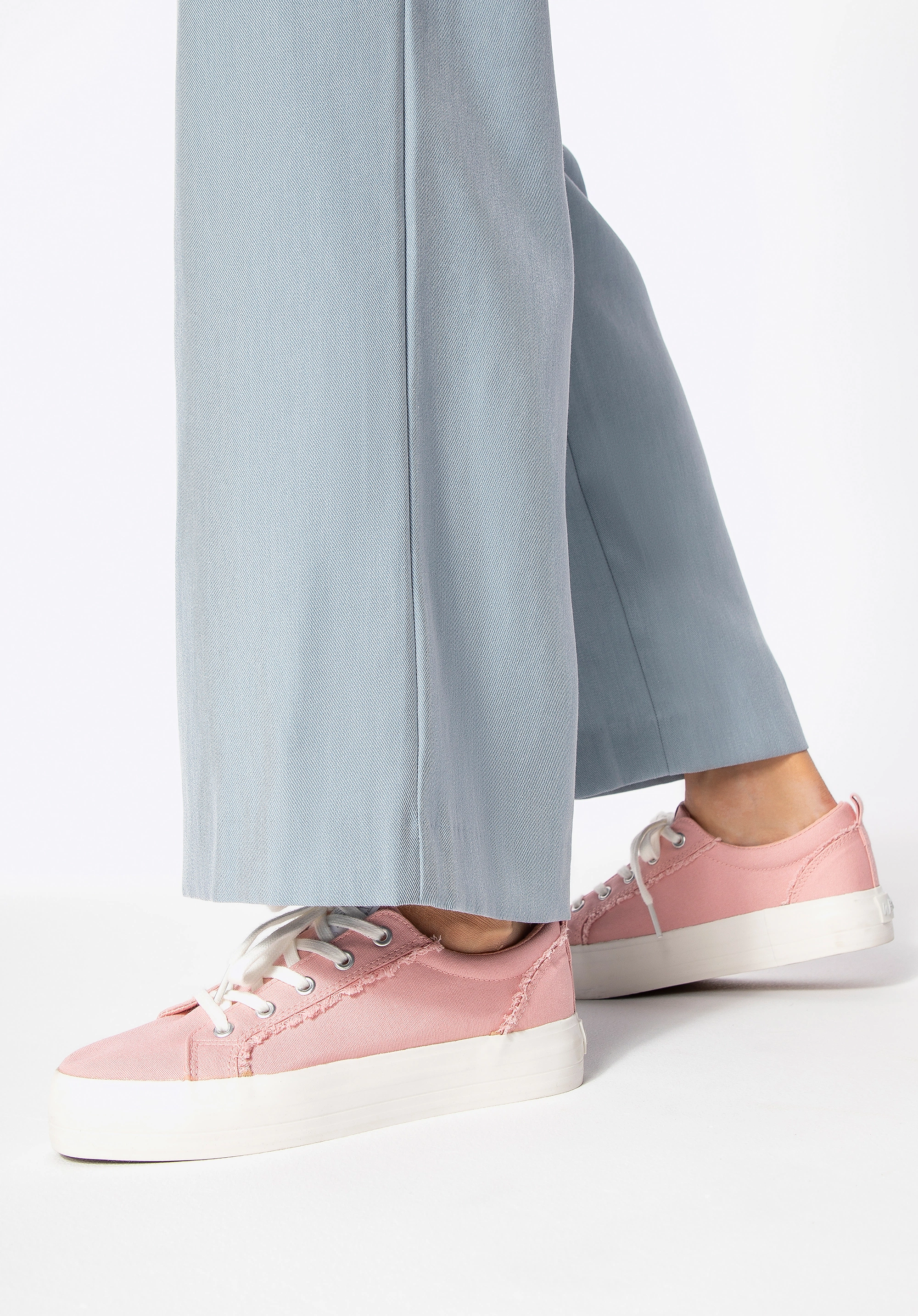 Damskie sneakersy z tkaniny różowe