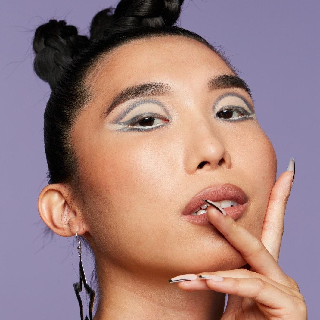 NYX Professional Makeup ajlajner Epic Smoke, ukošeni ajlajner i blender – 0,2 g