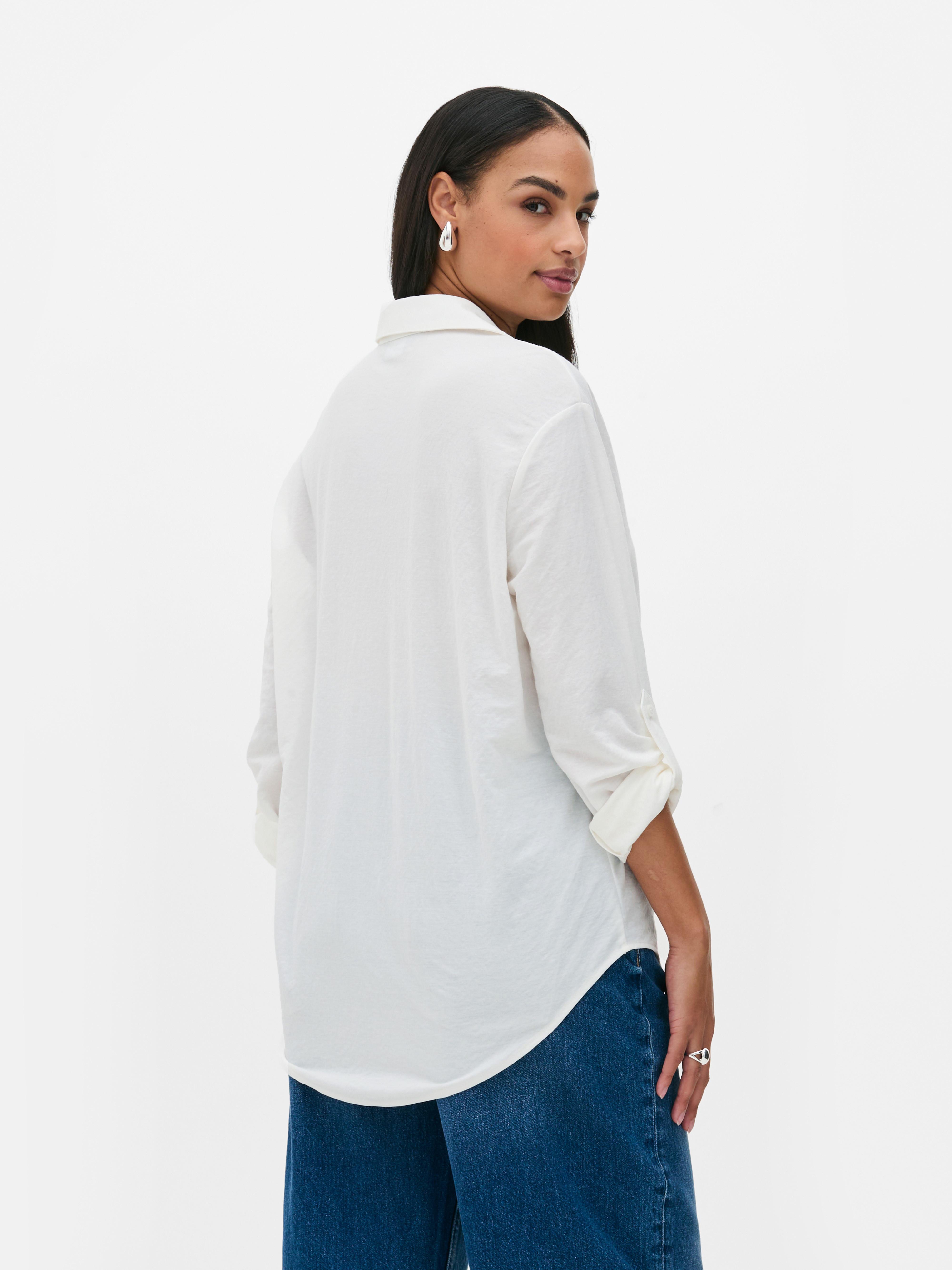 Cămașă cu guler deschis. Această cămașă ușor de purtat va deveni ținuta ta casual elegantă preferată.