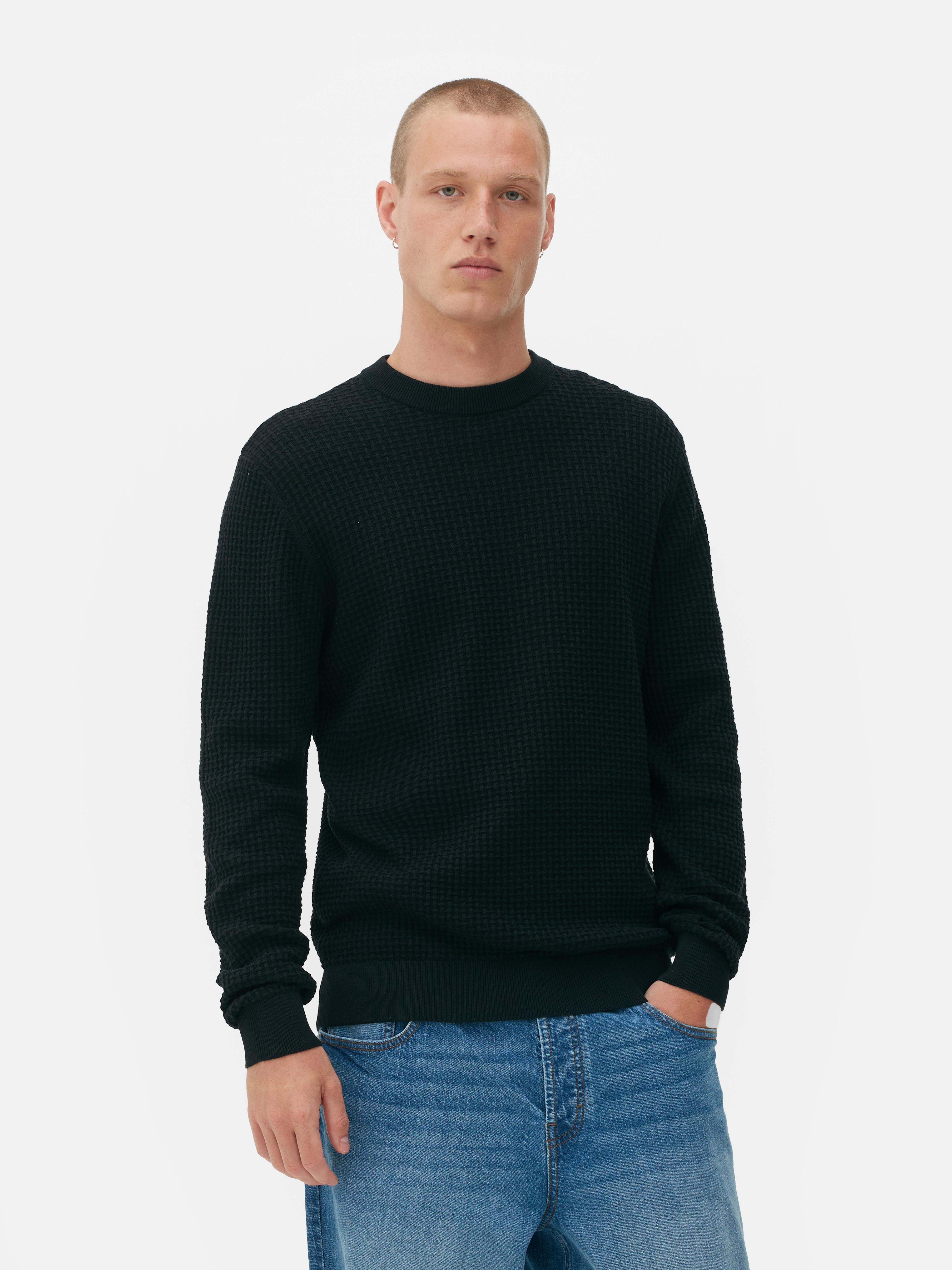 Pulover cu guler rotund și model împletit în stil coș Nu există nimic mai confortabil decât puloverul nostru cu guler rotund și model împletit în stil coș, cu manșete striate