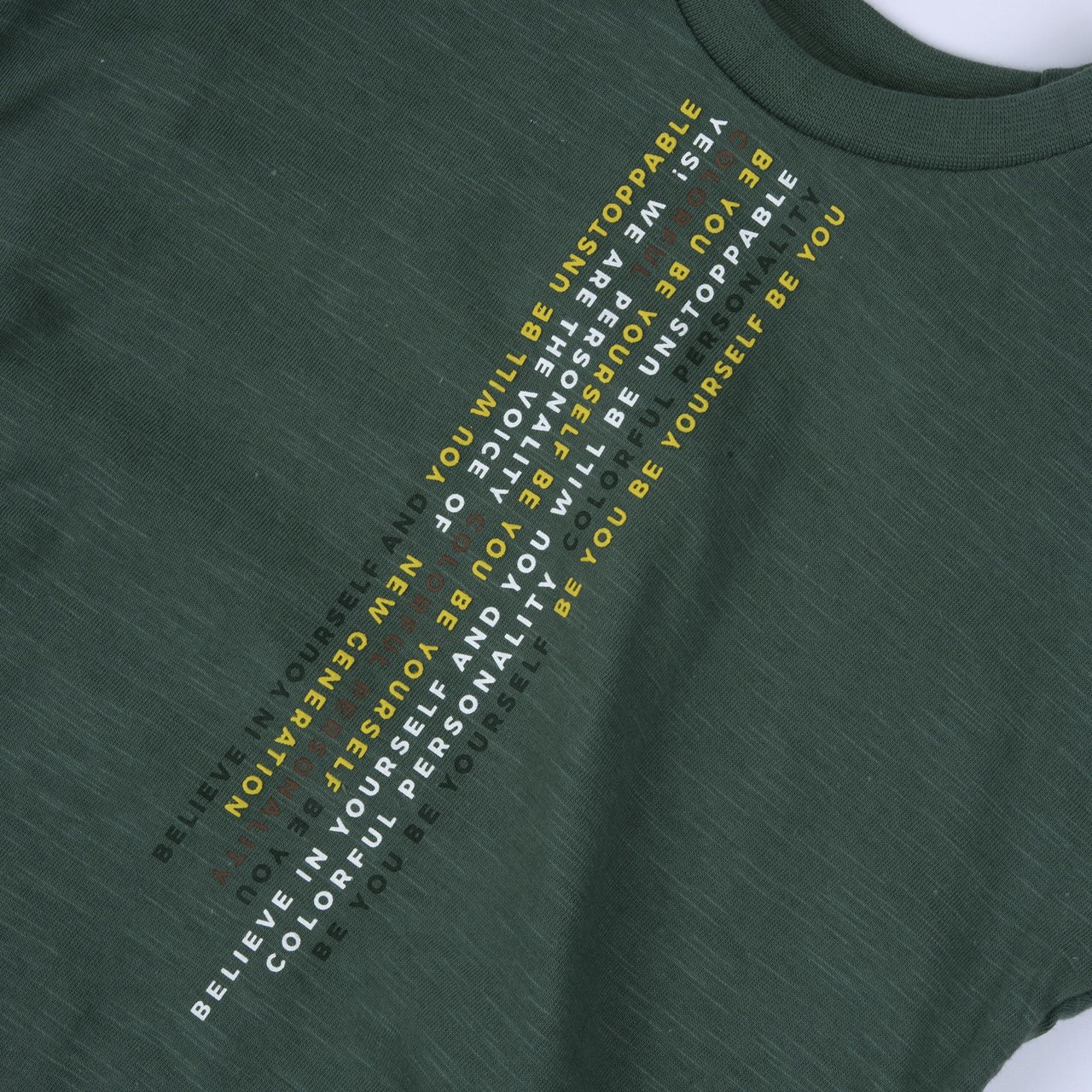 T-Shirt mit Buchstabenaufdruck