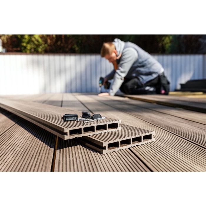 Prima Zellverbund-Terrassendiele – L: 220 cm – B: 12 cm – T: 19 mm – Schokoladenbraun