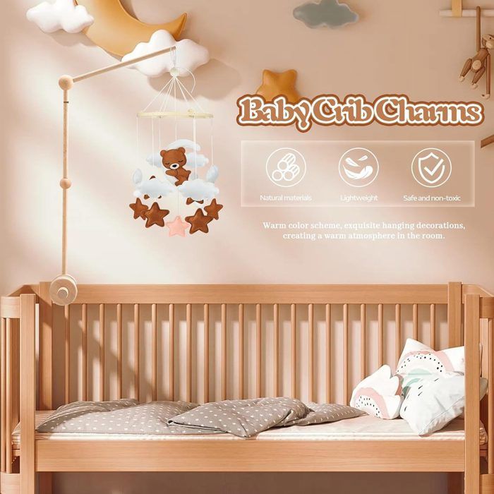 Babymobiel met houten ring en schattige dieren voor babywiegjes, zowel voor jongens als meisjes.