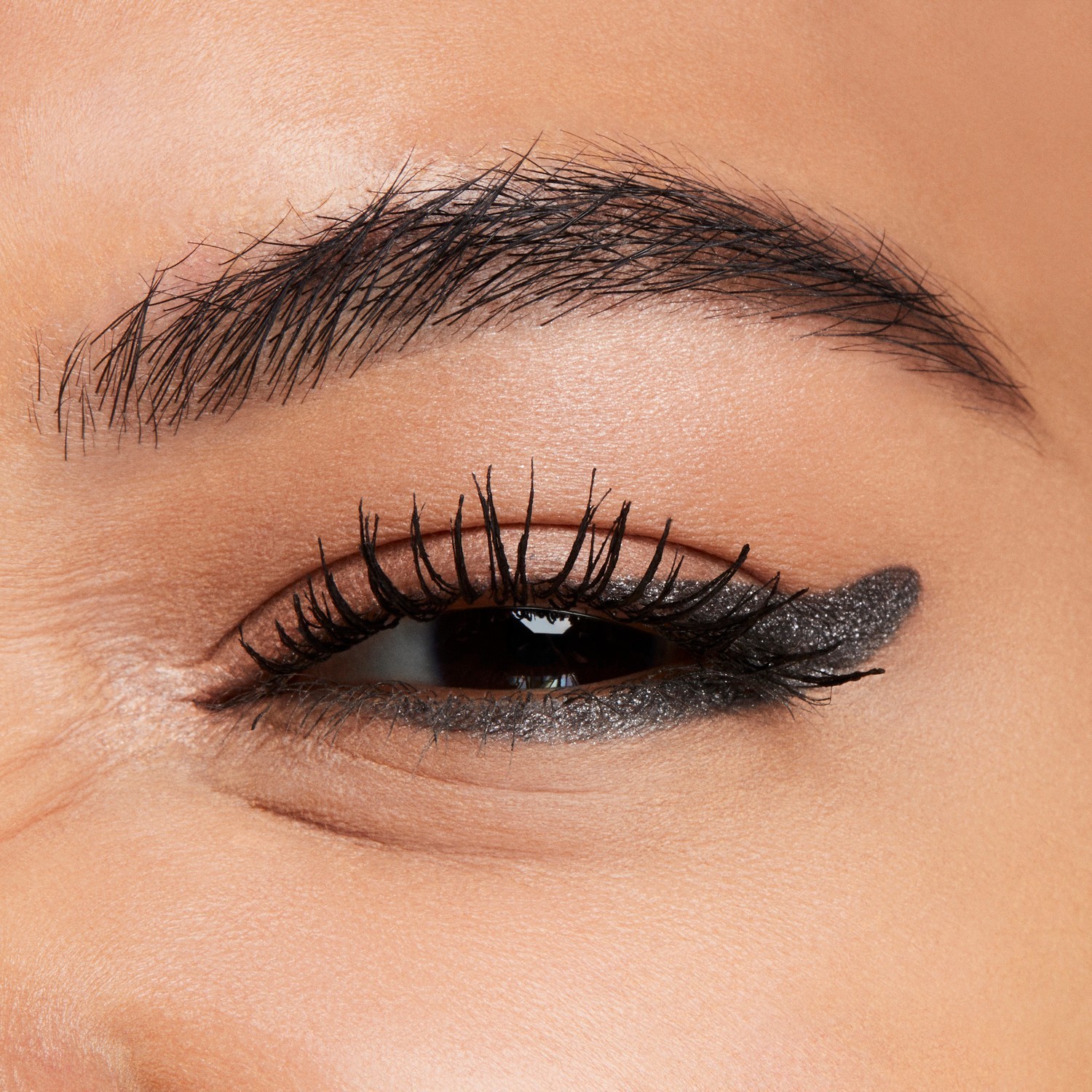 MAC acu zīmuļa krāsa Excess Gen zīmuļa acu laineris - 0,35 g