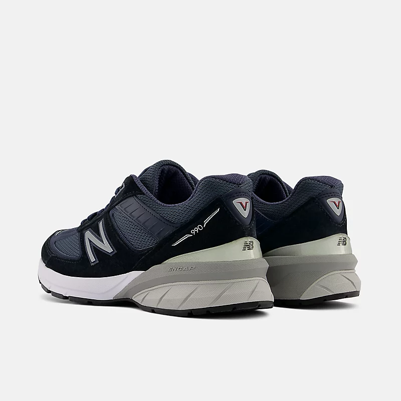 Damskie buty MADE in USA 990v5 Core - Granatowe ze srebrem