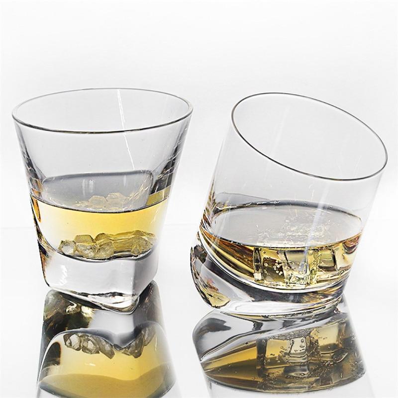 Bicchiere da whisky creativo con fondo inclinato, trasparente, per vino e whisky, ideale per bar, brandy e whisky. Bicchiere in cristallo.