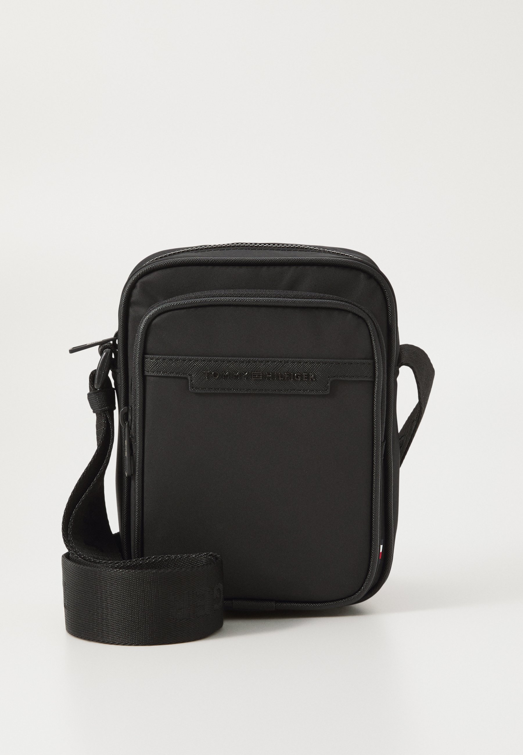 Tommy Hilfiger REPREVE MINI REPORTER UNISEX - Crossbodytas - zwart