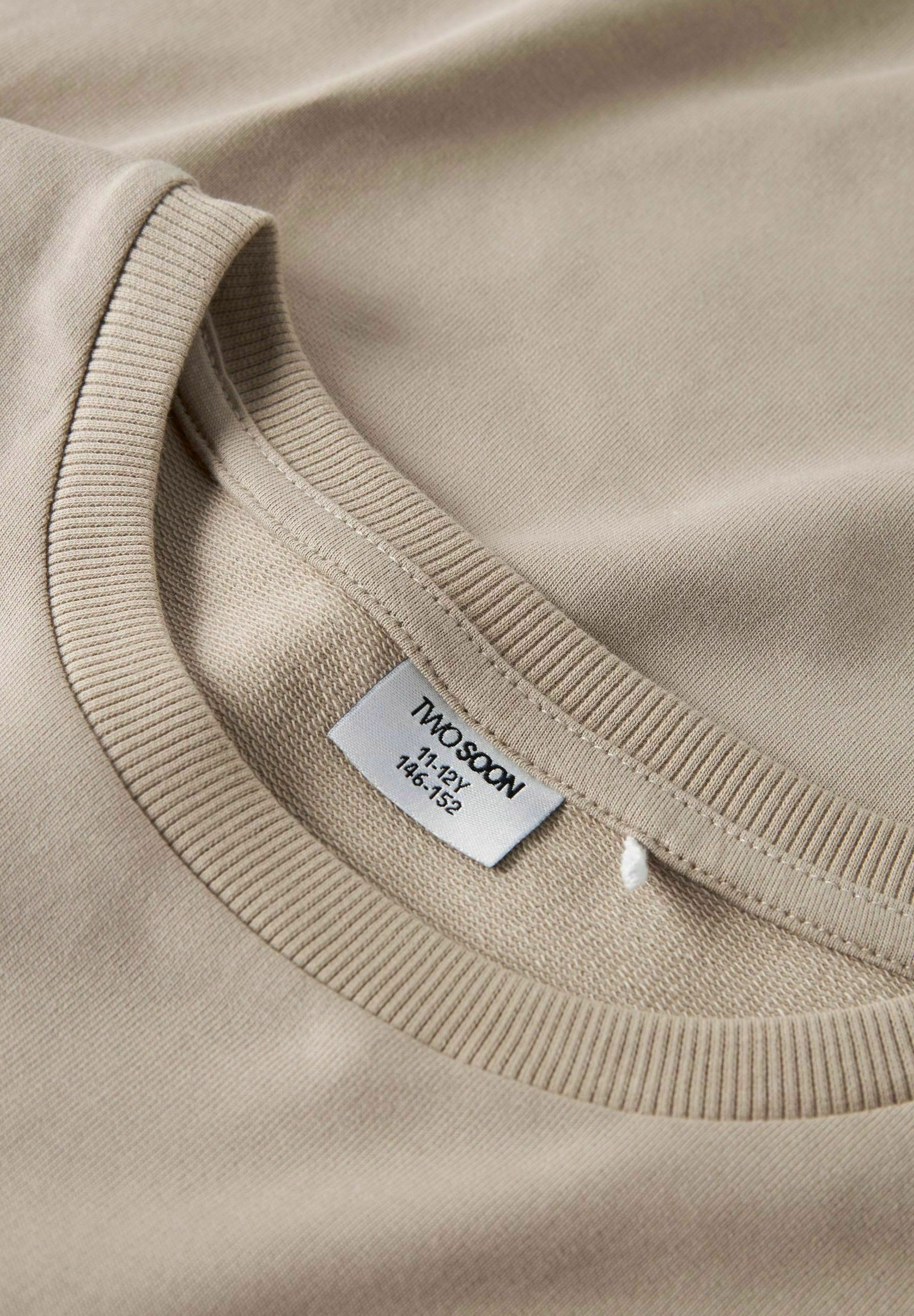 Felpa TWO SOON - color cuoio Oxford