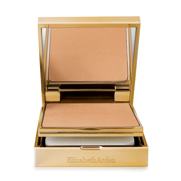Virheetön viimeistely sienellä levitettävä voidemainen meikkivoide