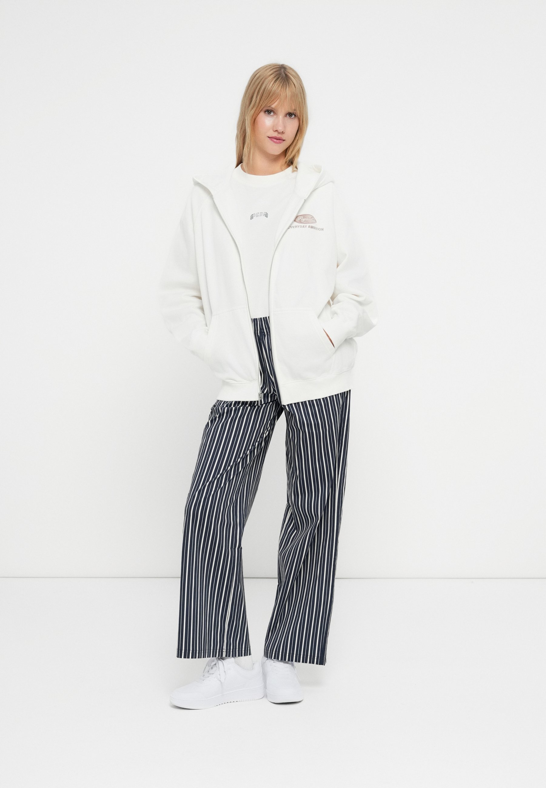 Pegador NELE OVERSIZED JACKET - Sweatshirt met rits - warm wit