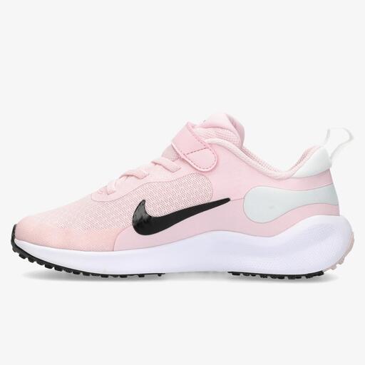  Nike Revolution 7