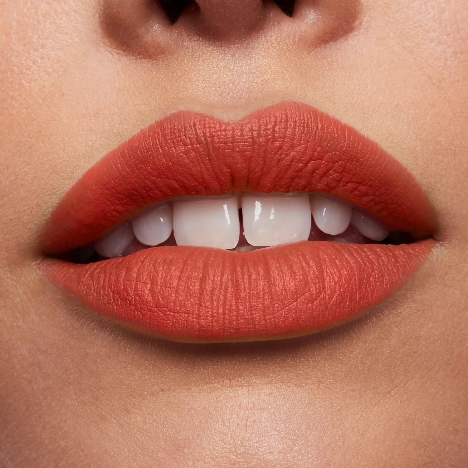 Lip Color Rossetto Ultra Matte - Rossetto mat