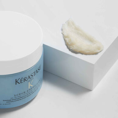 Kérastase Scrub Énergisant Gommage Lavant Energiserende Scrub med salt for fett hår 250 ml 250 ml