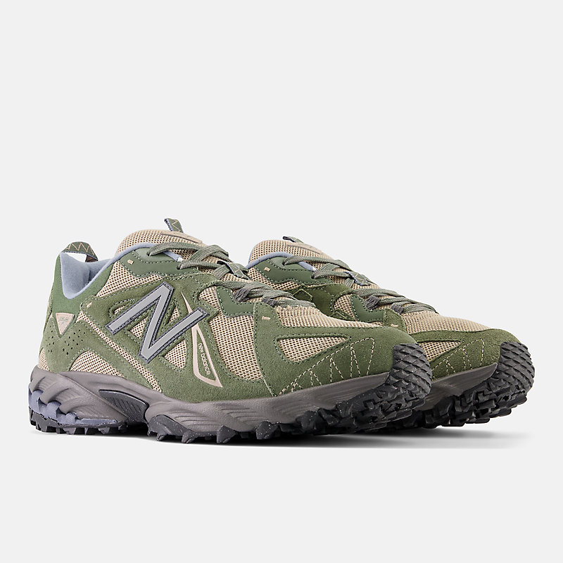 New Balance 610v1 unisex – tmavě olivově zelená s naplaveným dřevem a arktickou šedou
