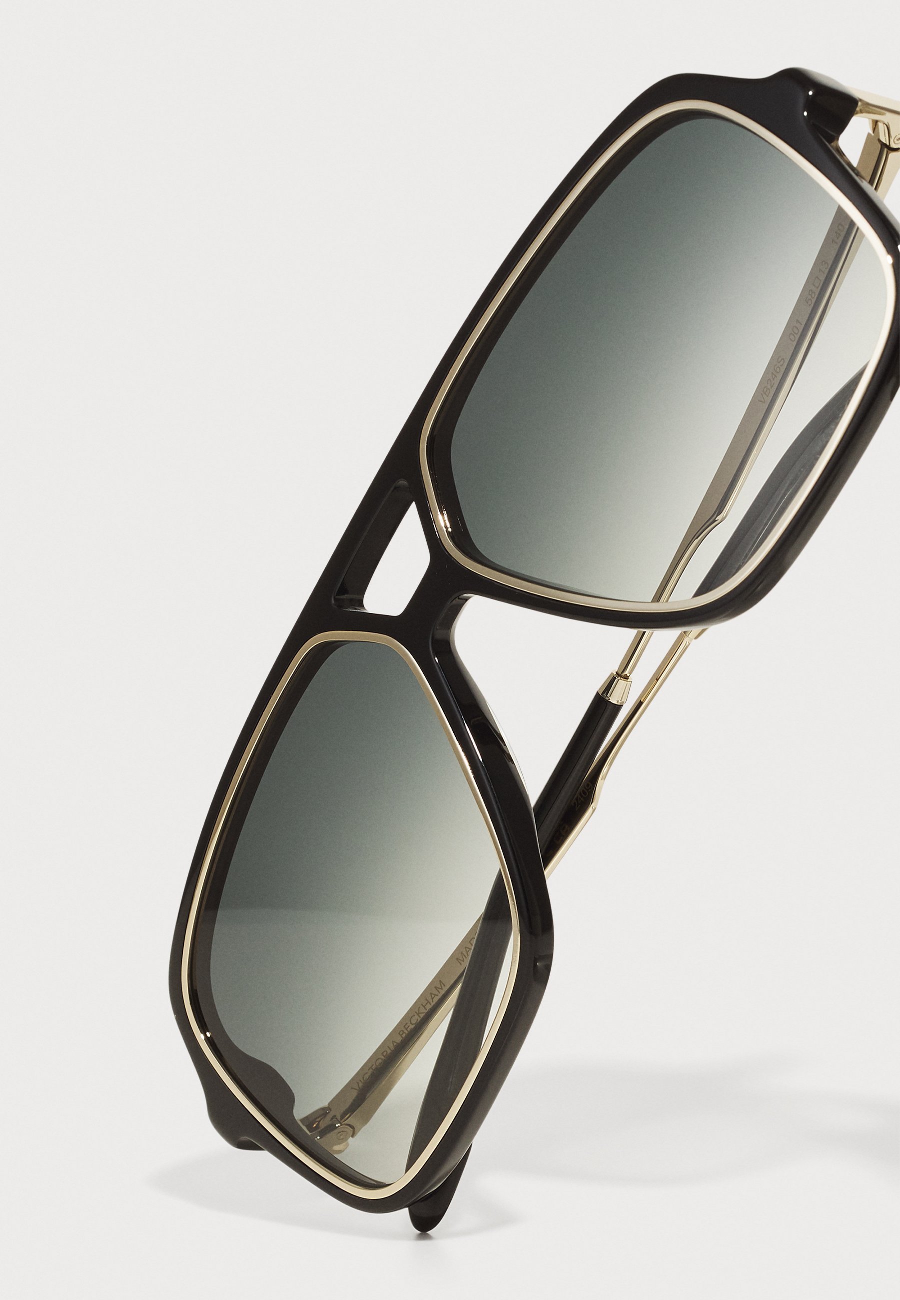 Lunettes de soleil Victoria Beckham - noires