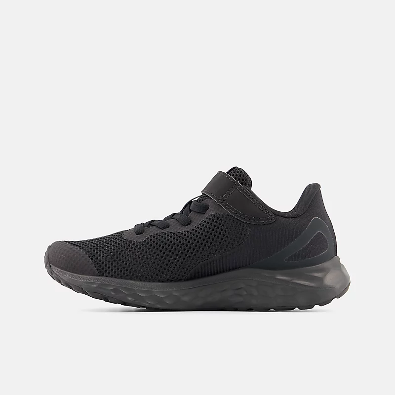 Enfant Fresh Foam Arishi v4 Bungee Lace z górnym paskiem - Czarny