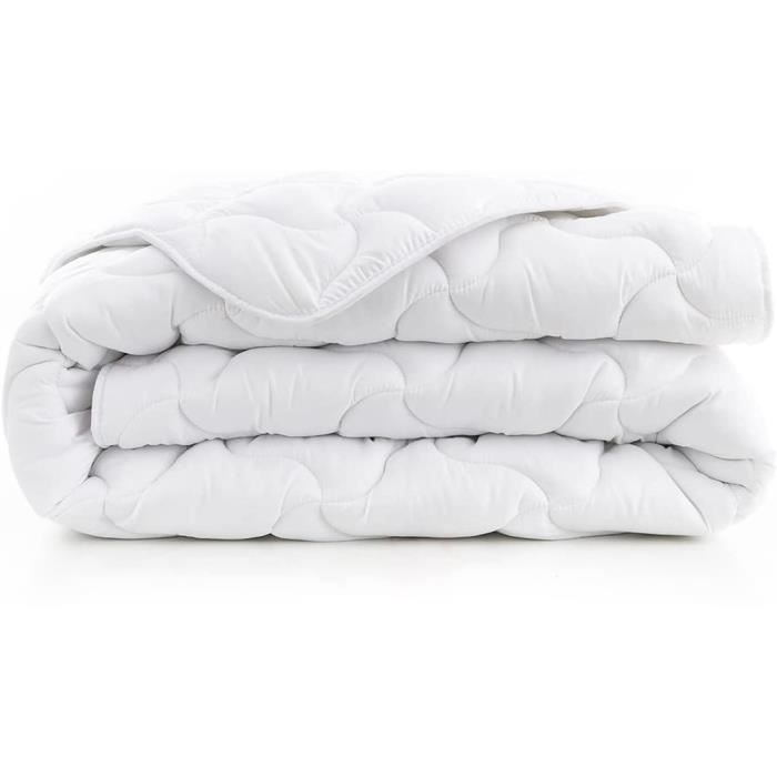 Couette - ABEIL - Douceur Absolue - 200x200 - 100% Polyester - Légère 200g/m2